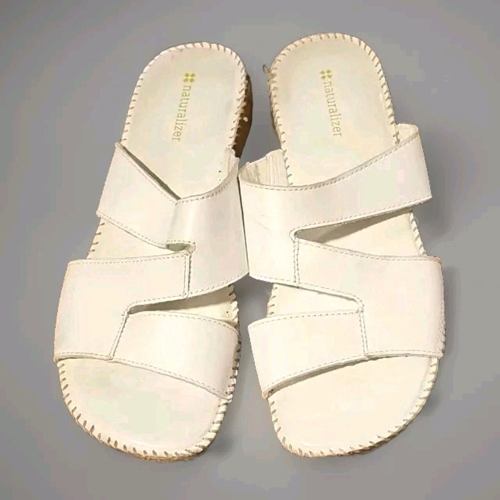 Naturalizer Sz 9 Crisp White Slides Open Toe Leather Cushioned Boho Minimal 22x - Picture 2 of 7